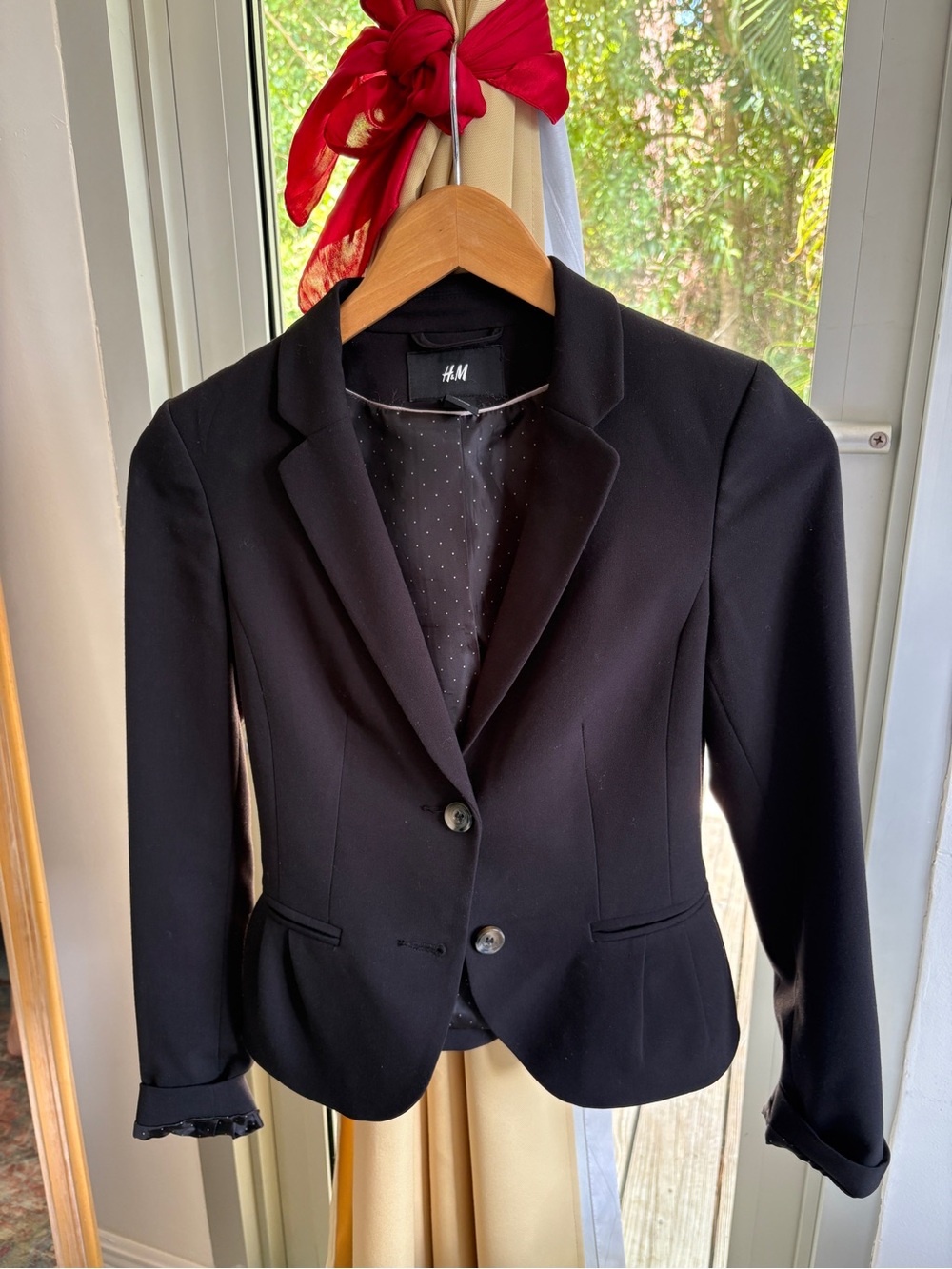 H&M Black Fitted Women's Blazer